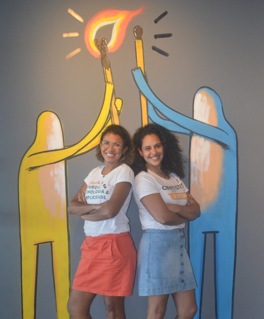 Foto das fundadoras negras Andreia Oliveira e Débora Moretti, da iBench - Startups