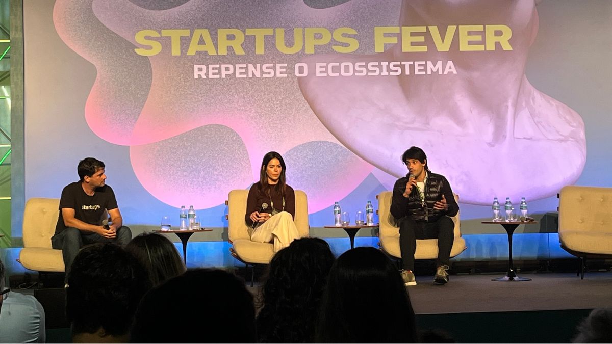 Gustavo Brigatto (Startups), Maria Tereza Azevedo (SoftBank) e Carlos Costa (Valor Capital)
