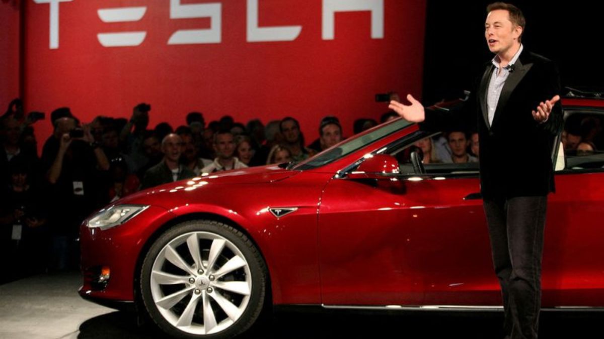 Com queda nas vendas, Tesla demite mais de 14 mil funcionários